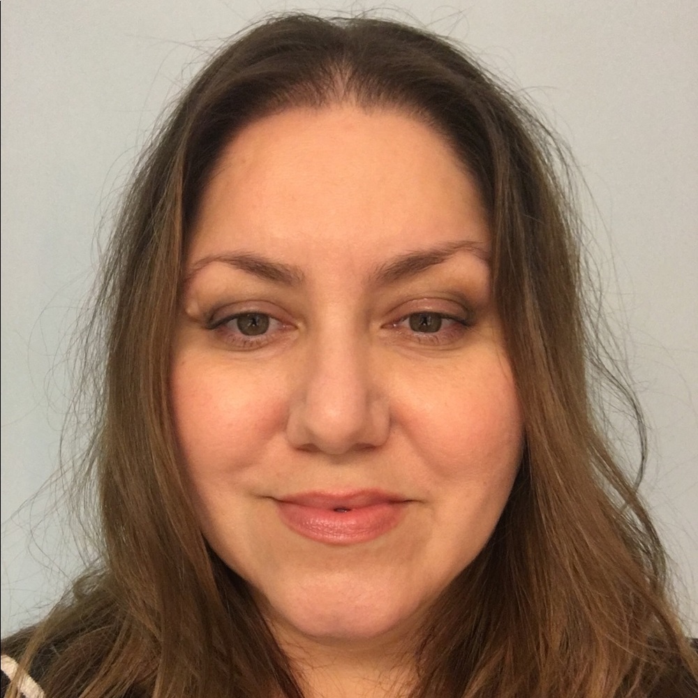 Meet your Posher, Otilia